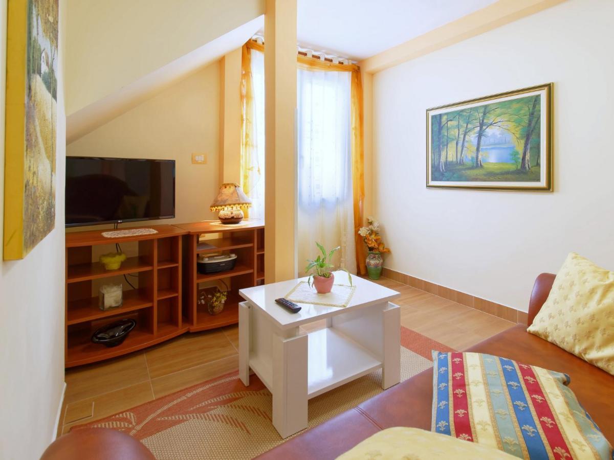 Holiday Home Nevena By Rent Istria Buje Extérieur photo