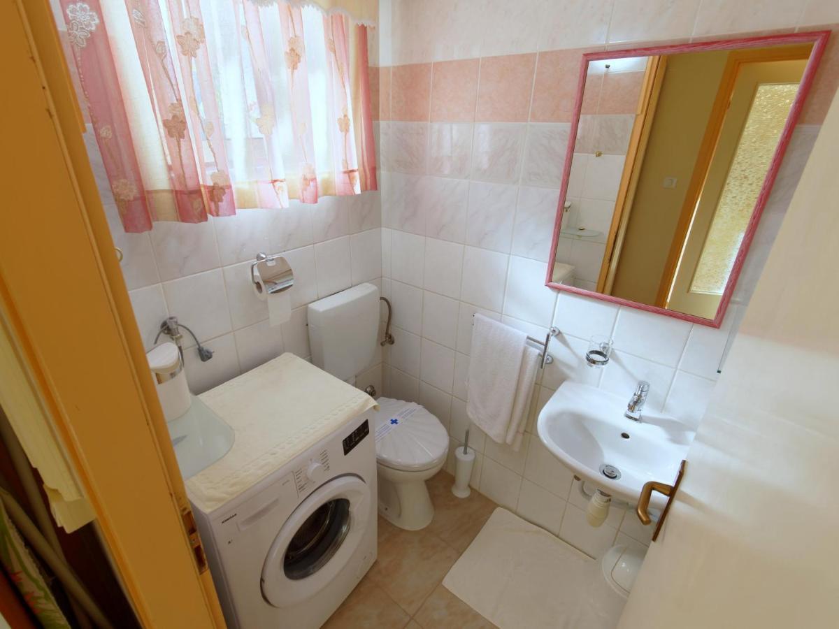 Holiday Home Nevena By Rent Istria Buje Extérieur photo
