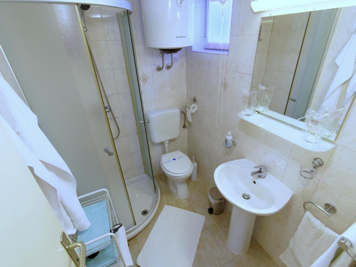 Holiday Home Nevena By Rent Istria Buje Extérieur photo