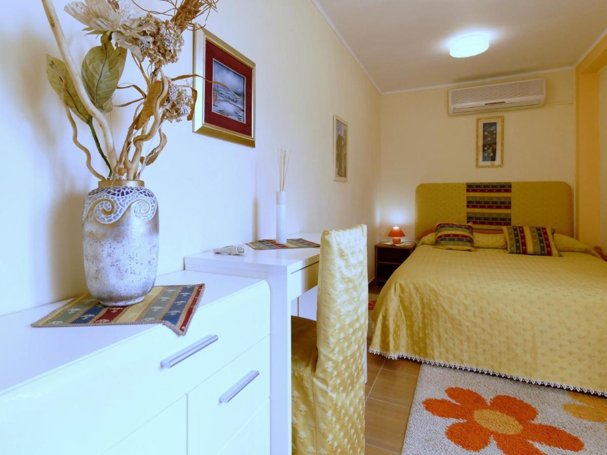 Holiday Home Nevena By Rent Istria Buje Extérieur photo