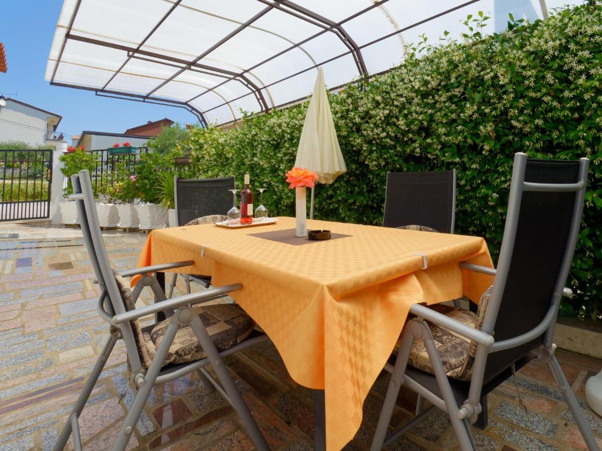 Holiday Home Nevena By Rent Istria Buje Extérieur photo