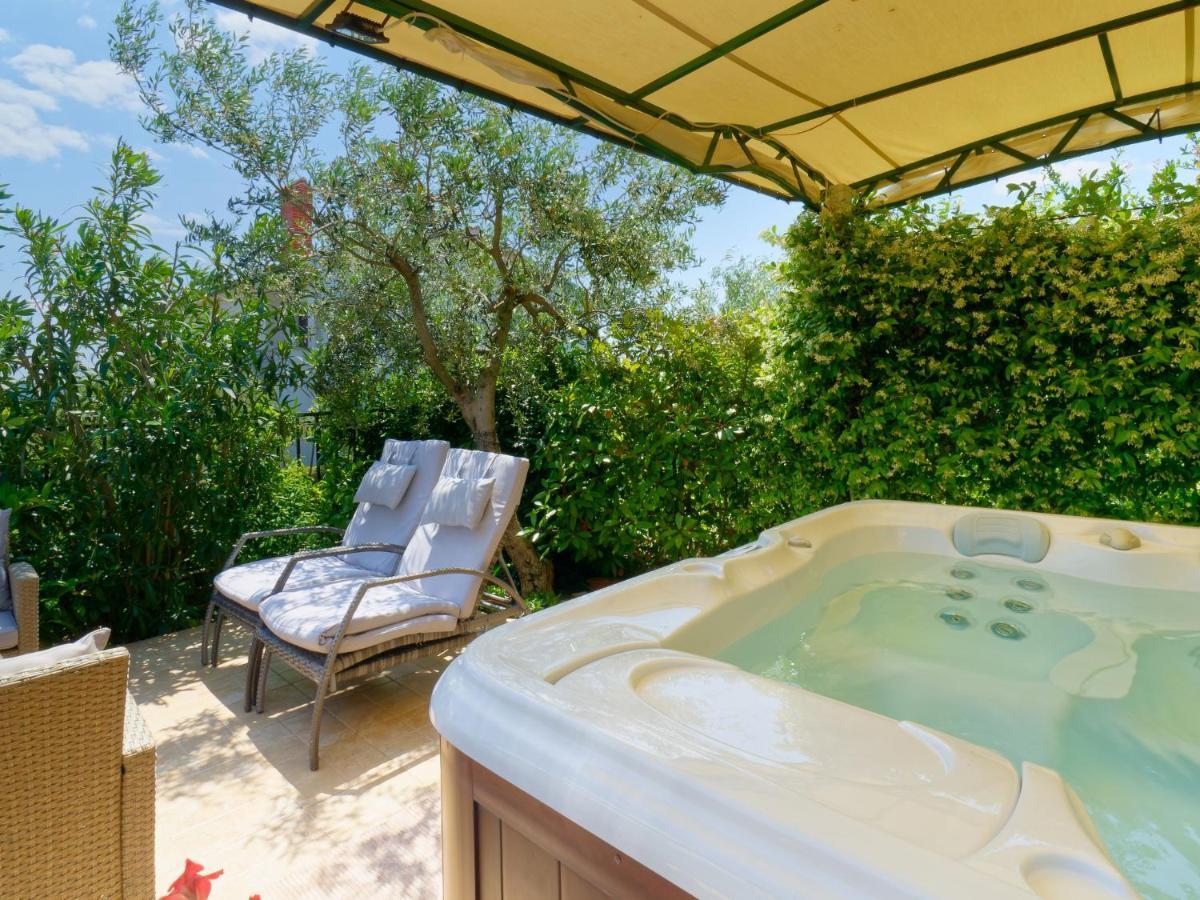 Holiday Home Nevena By Rent Istria Buje Extérieur photo